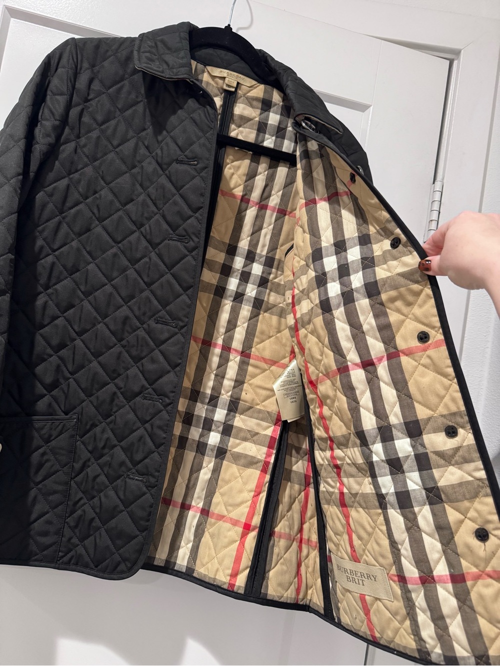 Burberry Quilted Black Puffer Jacket with Vintage Check Trim - Picture 4 of 5